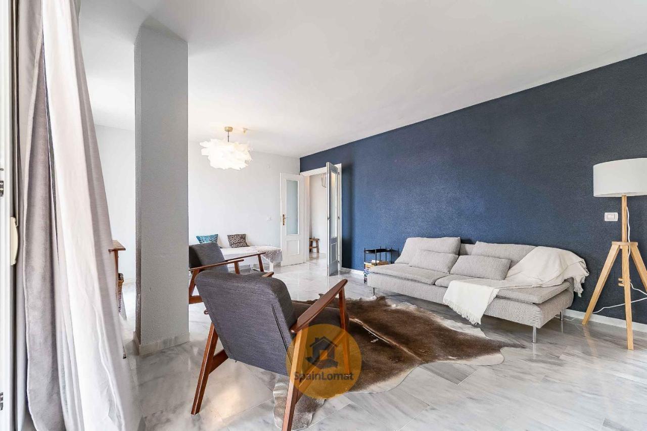 Sublime Spacious Penthouse, Sea And Mountain View Apartament